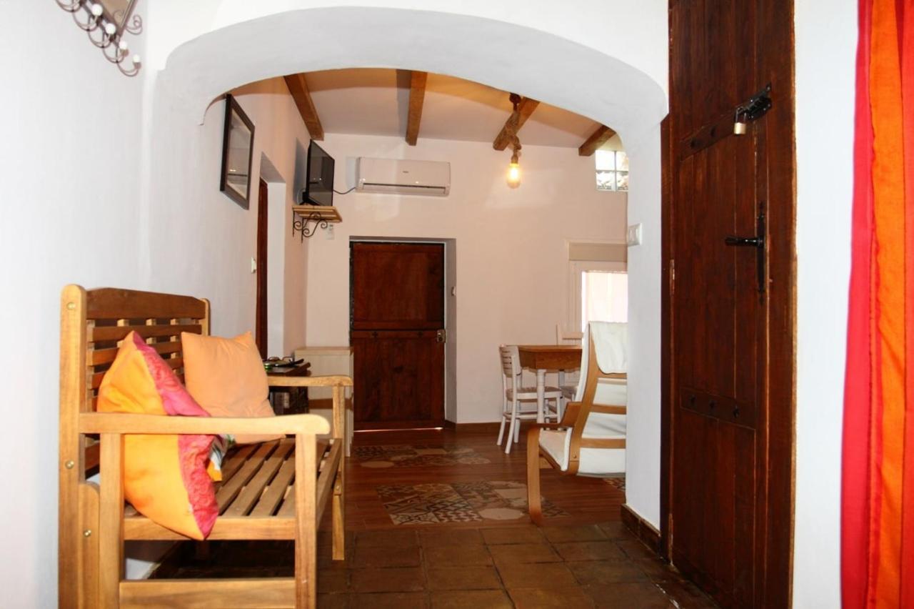 Nido Menas Villa Torrejon el Rubio Ngoại thất bức ảnh