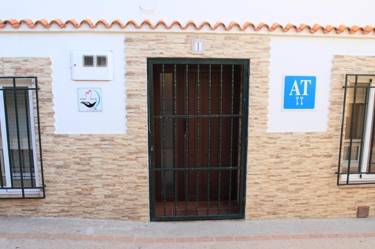 Nido Menas Villa Torrejon el Rubio Ngoại thất bức ảnh