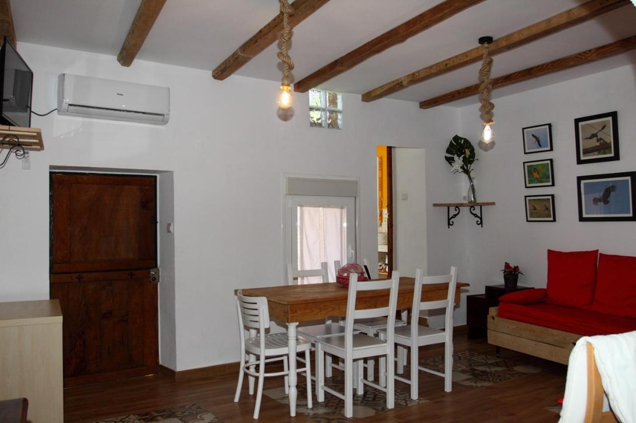 Nido Menas Villa Torrejon el Rubio Ngoại thất bức ảnh
